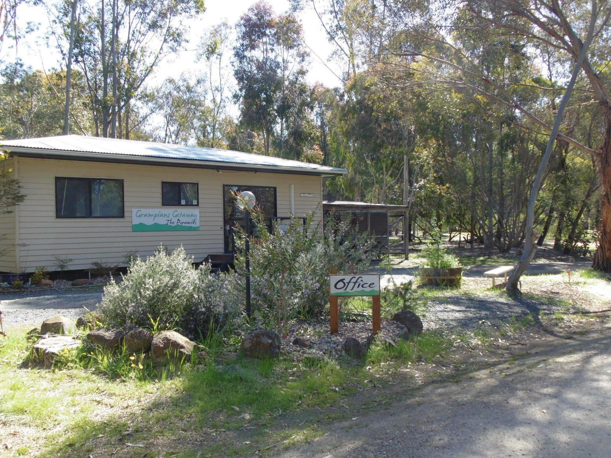 Grampians Getaway Hotel Halls Gap Buitenkant foto